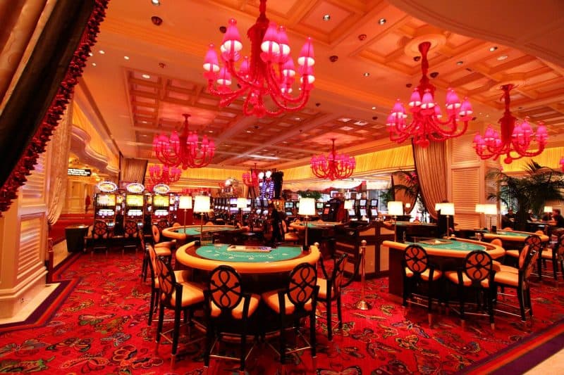 Canlı Casino Altyapılarının Geleceği: Gelişmeleri ve Stratejiler