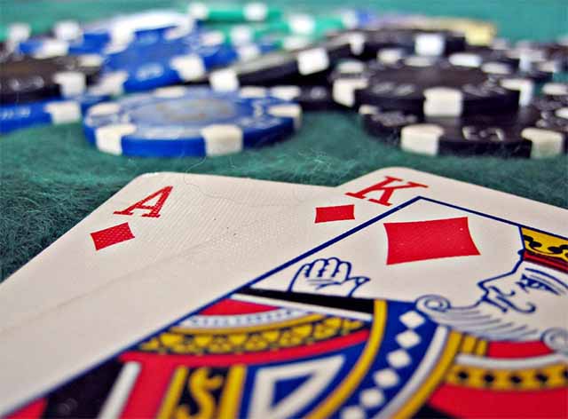 Slot Makinesi Algoritmaları: Şansın Ötesinde Bir Analiz